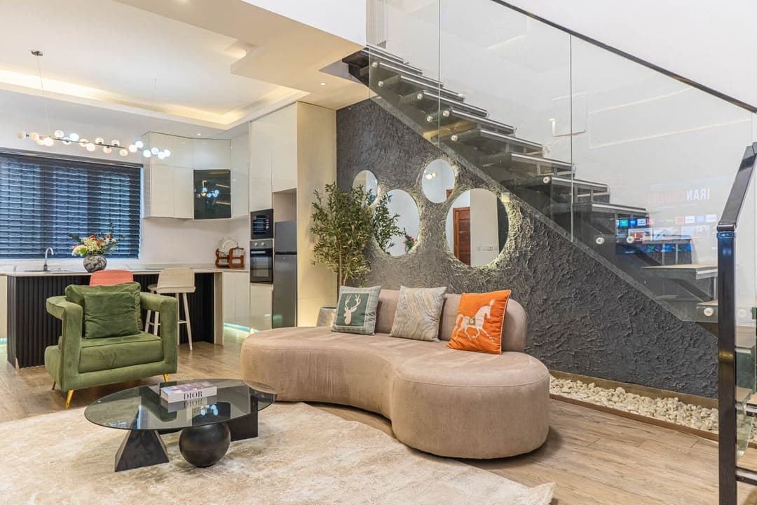 Rosebowl Living Space